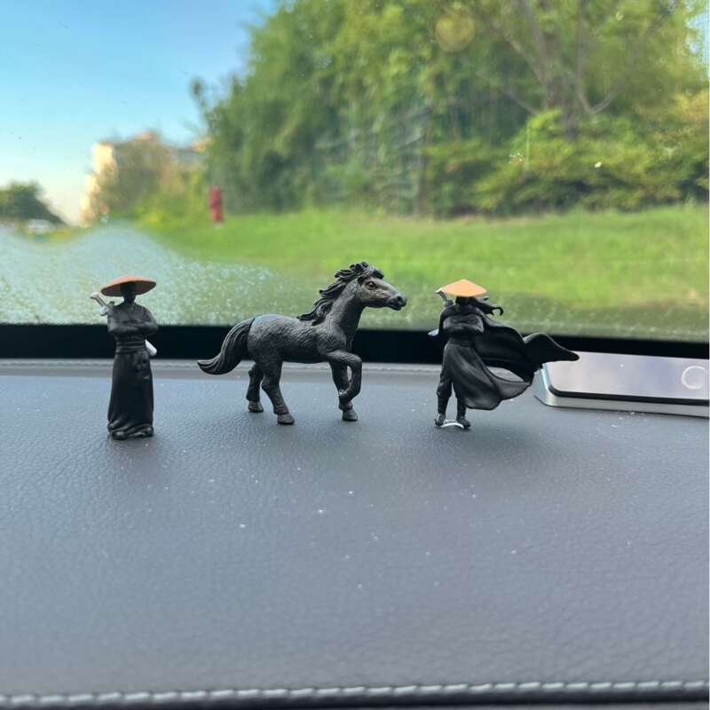 Hanjiang Lonely Shadow Style Xiake Ornament Jianghu Ancient Swordsman Center Console Display Car Decoration_autovado.com