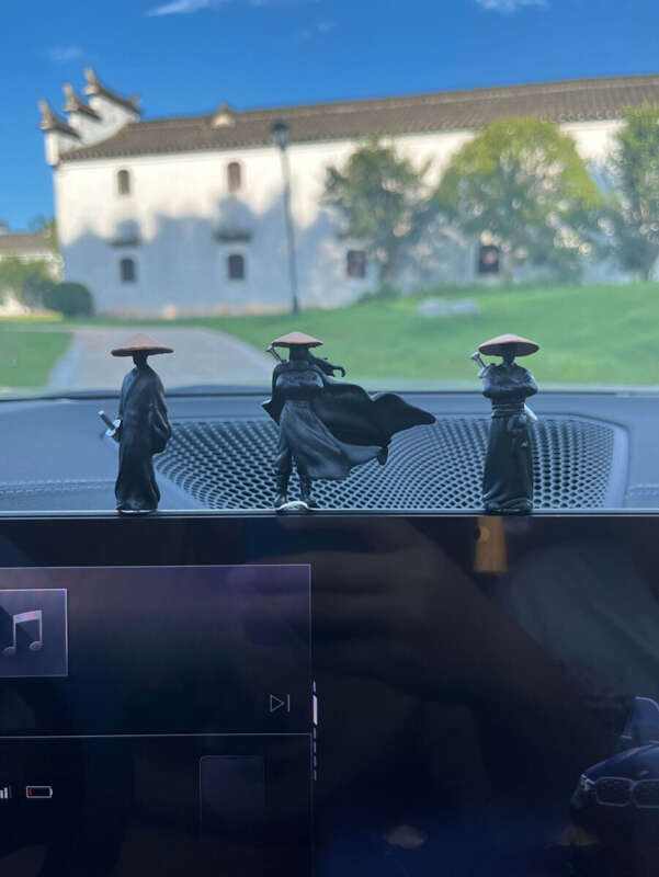 Hanjiang Lonely Shadow Style Xiake Ornament Jianghu Ancient Swordsman Center Console Display Car Decoration_autovado.com