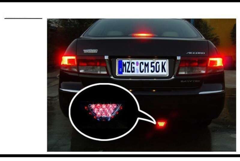 Car Universal High Brightness Modified Lip Burst Cruise Brake Rear Triangle Navigation Tail Light_autovado.com