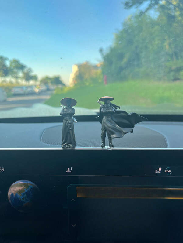 Hanjiang Lonely Shadow Style Xiake Ornament Jianghu Ancient Swordsman Center Console Display Car Decoration_autovado.com